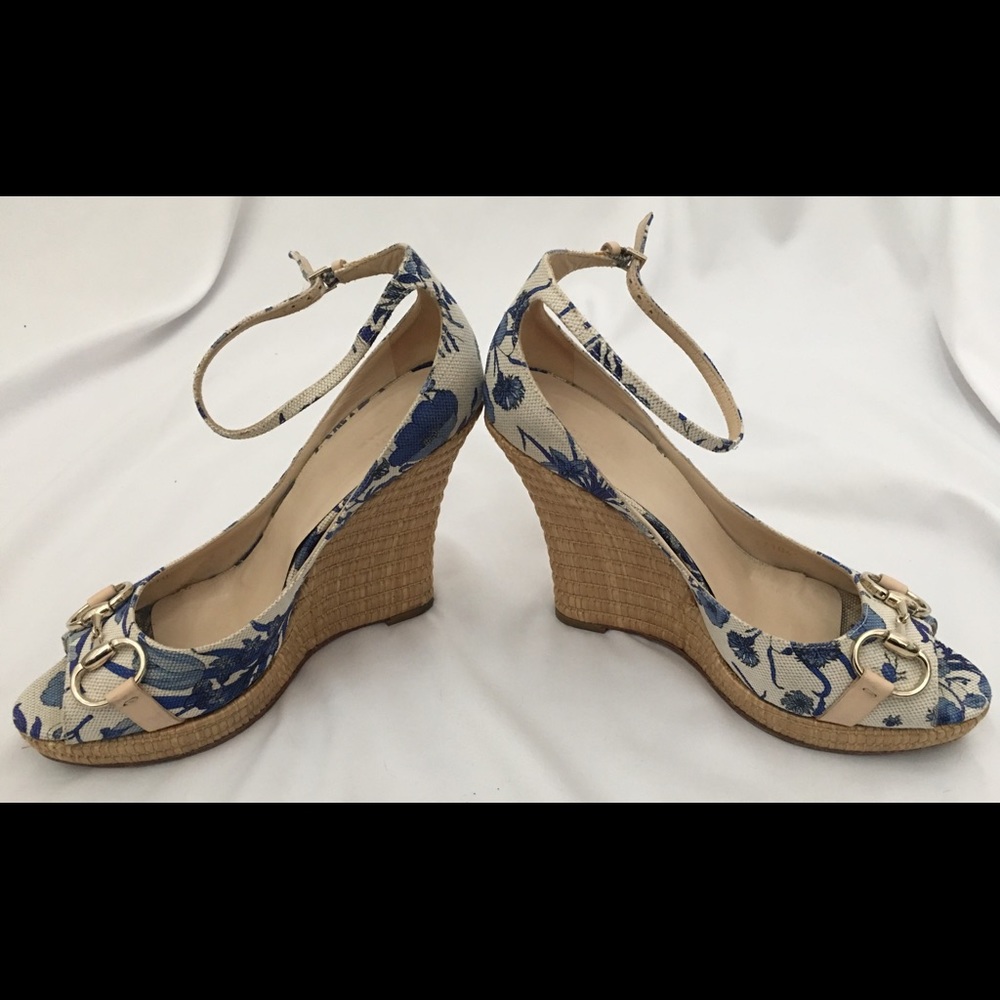 Gucci blue floral wedges